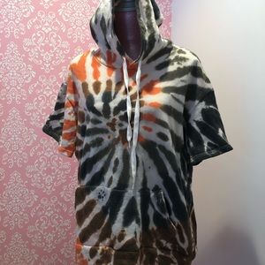 Tie dye short sleeve hoodie